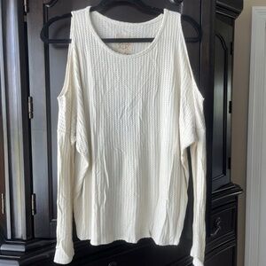 NWT Chaser Cold Shoulder Thermal Tee, Vanilla, Medium